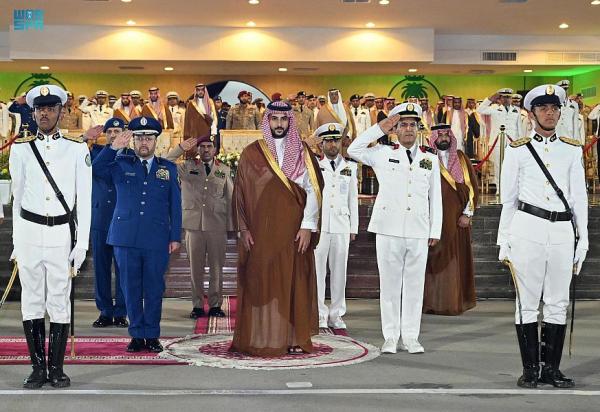 وزير الدفاع يرعى حفل تخريج الدفعة 36 من طلبة كلية الملك فهد البحرية