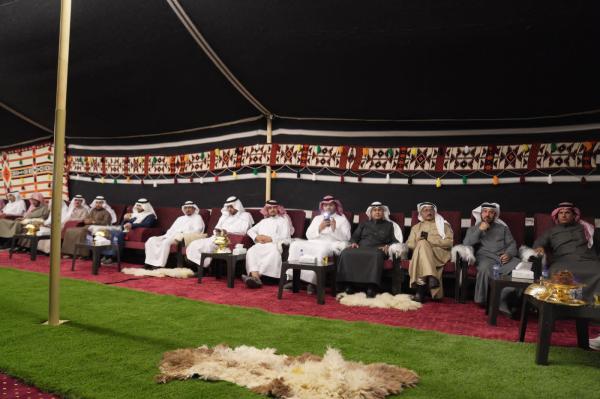 'أجا وسلمى' يحتضنان صالون أدب في حائل