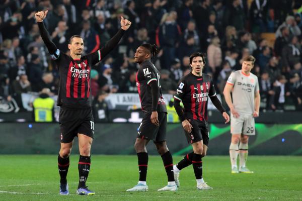 إبراهيموفيتش أكبر لاعب سنا يسجل هدفا في تاريخ الدوري الإيطالي
