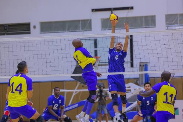 الفيصلي ينجو من أمواج الخليج .. والهلال يعبر أجواء النصر