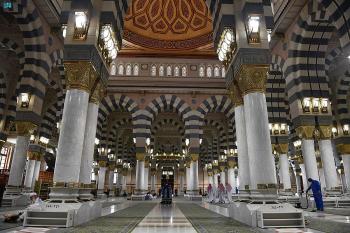 الحرمان الشريفان.. تجهيزات مكثفة استعدادًا لشهر رمضان