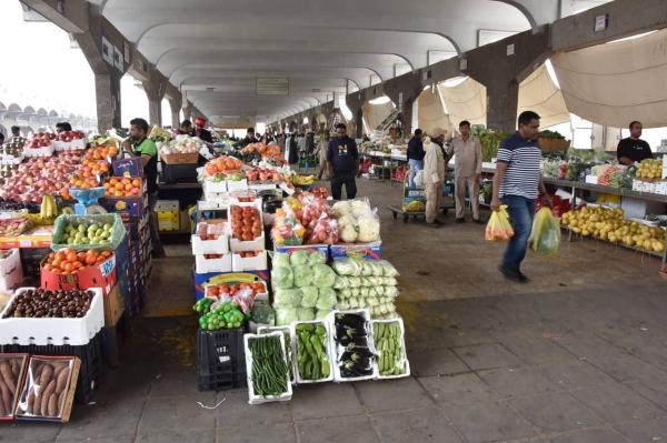 جانب من سوق الخضار والفواكه المركزي بالدمام - تصوير مرتضى بو خمسين
