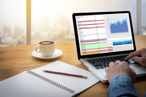 تراجع معدل البطالة بين السعودين إلى 8% في الربع الرابع 2022