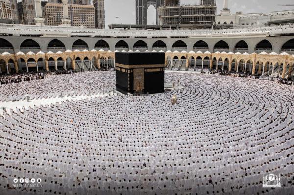 خطيب الحرم المكي: الصوم تطهيرٌ للنفس من علائق الدنيا
