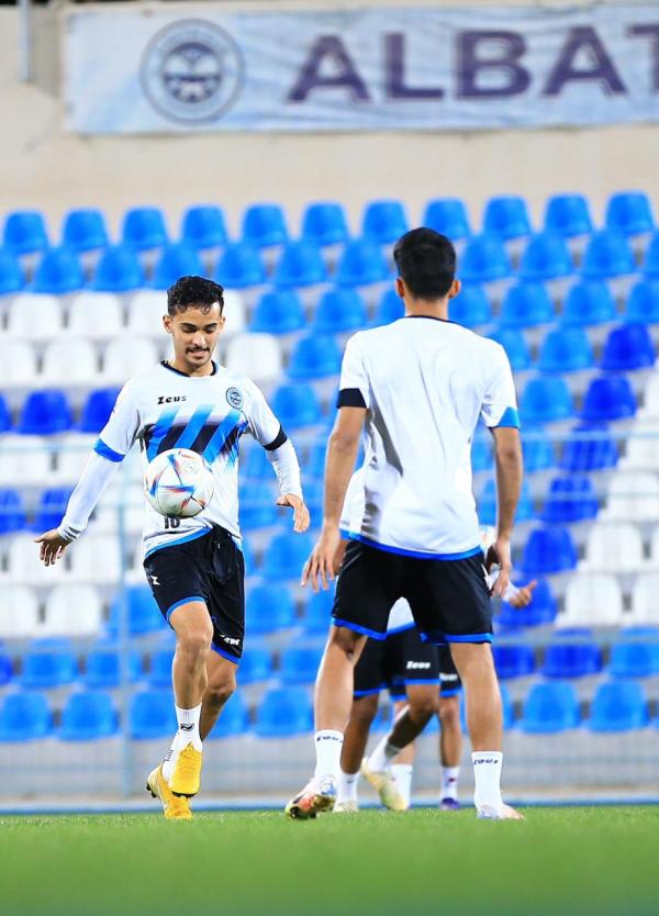 الباطن يواصل تدريباته استعدادًا لمواجهة الوحدة