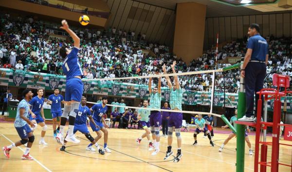 الهلال يظهر في جدة ويؤجل الحسم