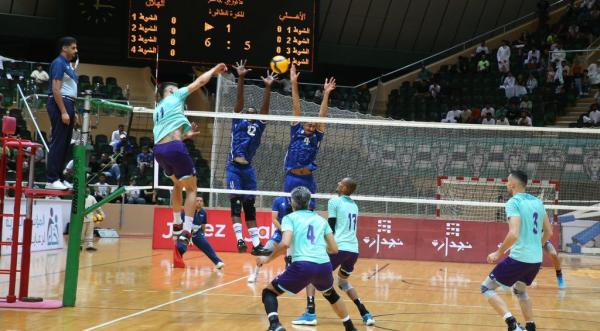 الهلال يظهر في جدة ويؤجل الحسم