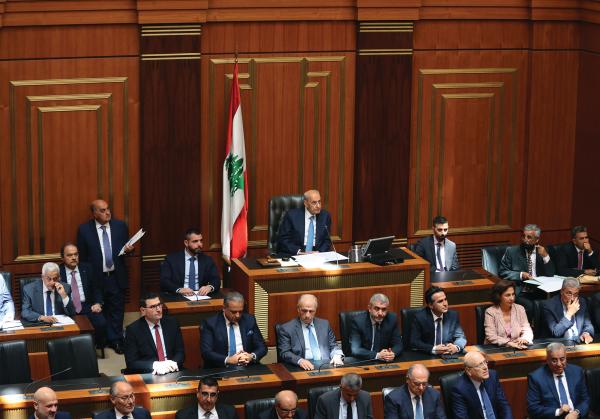 «القوات» تطالب برئيس يحرر لبنان من سلاح «حزب الله»