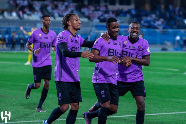 الهلال يبحث عن الثالث بنقاط الفيحاء