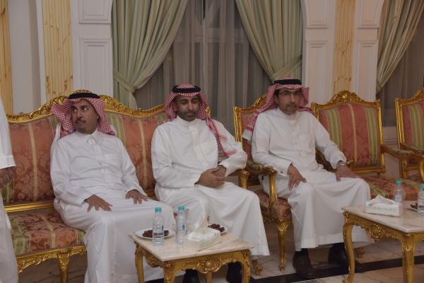 مجلس أبوعدله.. نقل الخبرات والتجارب في كافة المجالات