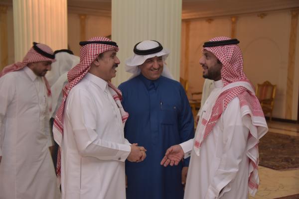مجلس أبوعدله.. نقل الخبرات والتجارب في كافة المجالات