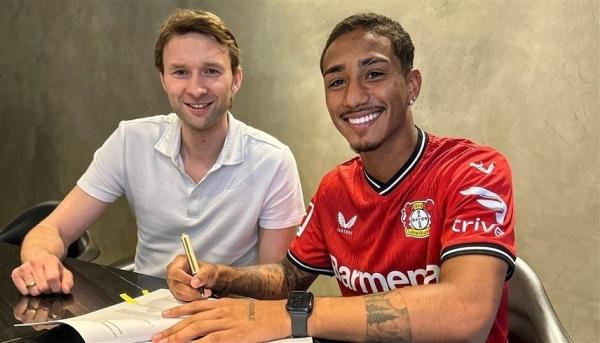 ليفركوزن يتعاقد مع المدافع البرازيلي أرثور