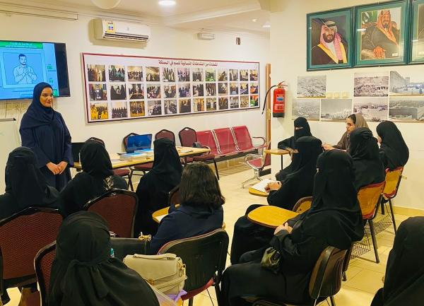 الاتحاد السعودي لرياضة الصم ينظم الدورة التمهيدية للغة الإشارة