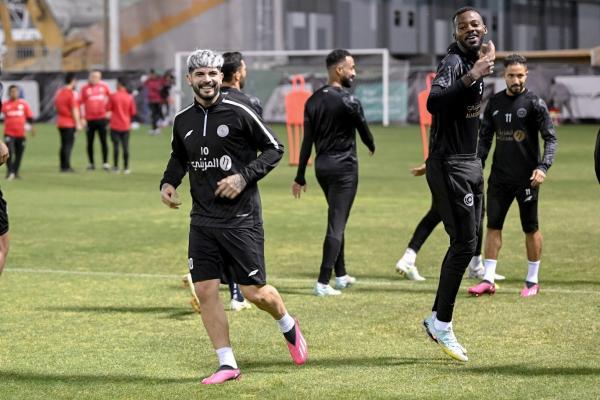 شراحيلي يشارك في تدريبات الشباب 
