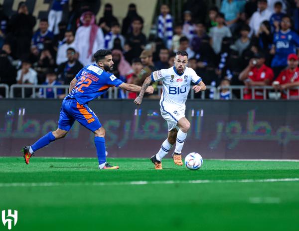 الهلال يقفز للثالث بثنائية الفيحاء 