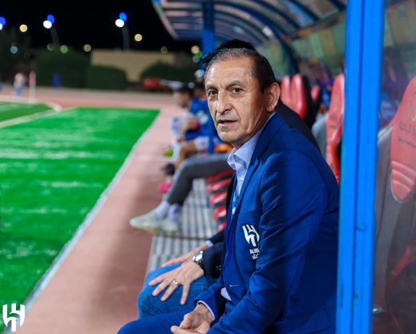 دياز يجهز الهلال لمباراة الشباب بتكتيكات متنوعة