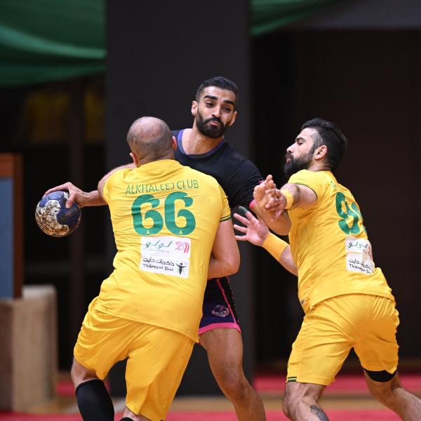 مضر والخليج .. الصدارة المشتركة لأندية دوري كرة اليد