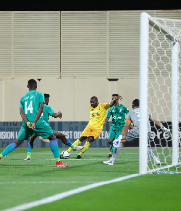 دوري يلو.. الحزم يفقد الصدارة بتعادل أمام الشعلة