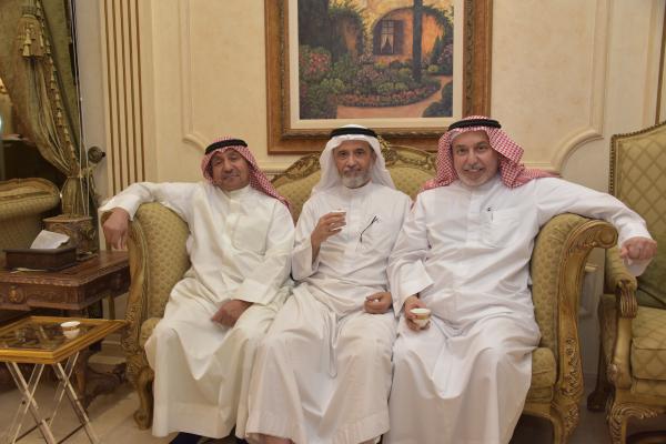مجلس الدكتور أحمد العلي يستقبل زواره من الأعيان والأهل والجيران - اليوم