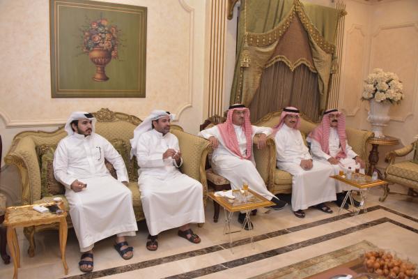 مجلس الدكتور أحمد العلي يستقبل زواره من الأعيان والأهل والجيران - اليوم