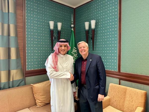 'الجبير' يناقش مستجدات المنطقة مع السيناتور الأمريكي ليندسي جراهام