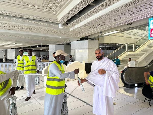 تكثيف الجهود المبذولة لخدمة ضيوف الرحمن - اليوم