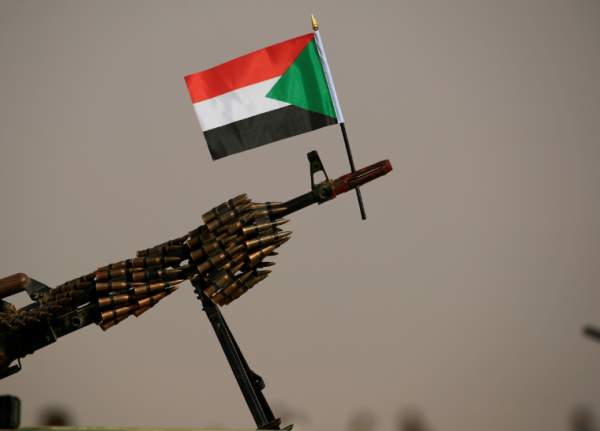 عاجل.. السعودية تعرب عن قلقها بشأن اشتباكات السودان وتدعو إلى ضبط النفس
