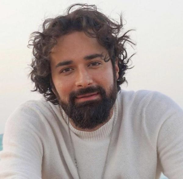رامز جلال في استقبال أحمد حاتم: 'دقن السينما'
