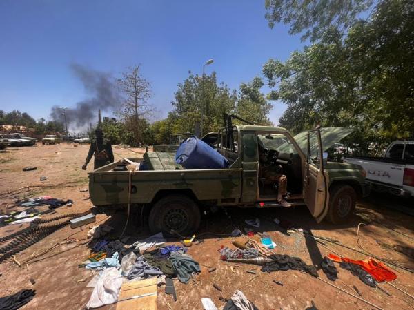 سفراء 'الرباعية' يدعون طرفي الصراع في السودان إلى وقف إطلاق النار