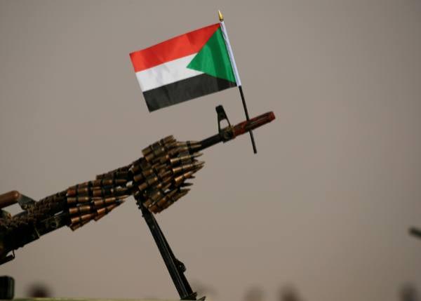 لتمكين الشعب من الاحتفال بالعيد.. الجيش السوداني يوافق على هدنة 3 أيام
