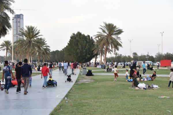 الاستمتاع بالحدائق في عيد الفطر بالمنطقة الشرقية - اليوم 