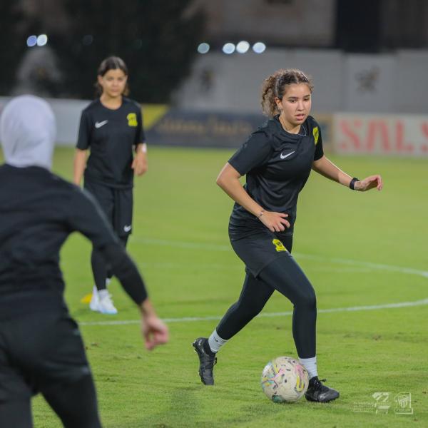 كأس الملك.. سيدات الاتحاد يدعمن العميد أمام الهلال