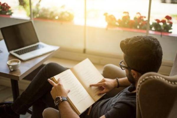 من المفيد بوجه عام استخدام أساليب تعلم متعددة - مشاع إبداعي