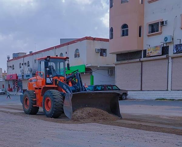 جهود مكثفة لعودة الحياة لطبيعتها فى الطائف - اليوم