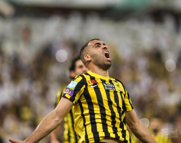 الاتحاد ينتزع فوزًا صعبًا من الشباب في لقاء مثير