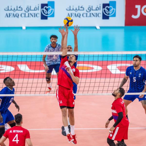 اعصار الابتسام يخفي الهلال ..والأهلي يعلن التحدي بالفيصلي