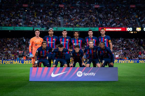 برشلونة يقترب من اللقب الـ 27