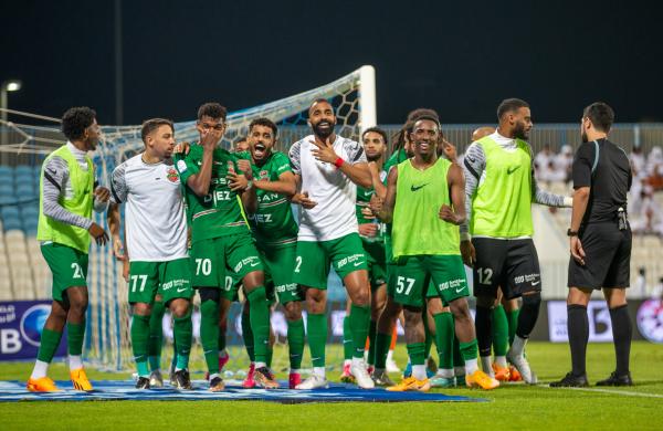 بقيادة جارديم.. شباب الأهلي يتوج بلقب الدوري الإماراتي