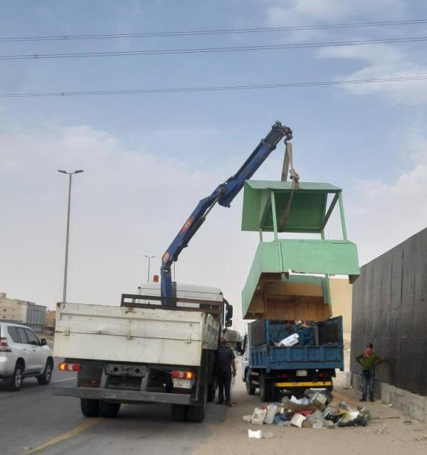 إزالة 23 مرتبل وصندقة في غرب الدمام