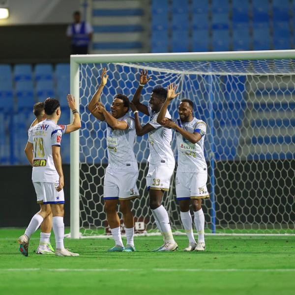 دوري روشن .. التعاون يبقي الخليج في دائرة الخطر