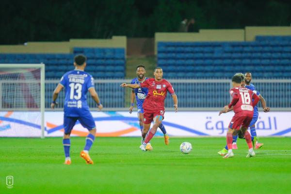 أبها يخطف فوزًا ثمينًا من الاتفاق في دوري روشن