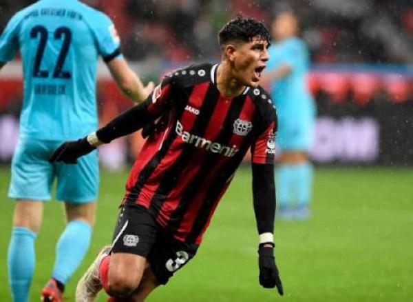 إيقاف هينكابي مدافع باير ليفركوزن ثلاث مباريات في البوندسليجا