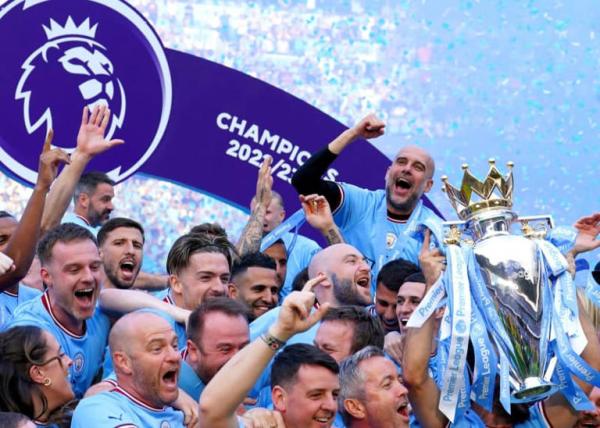جوارديولا يؤكد أن مدافعه آكي يتعافى تدريجيا من الإصابة