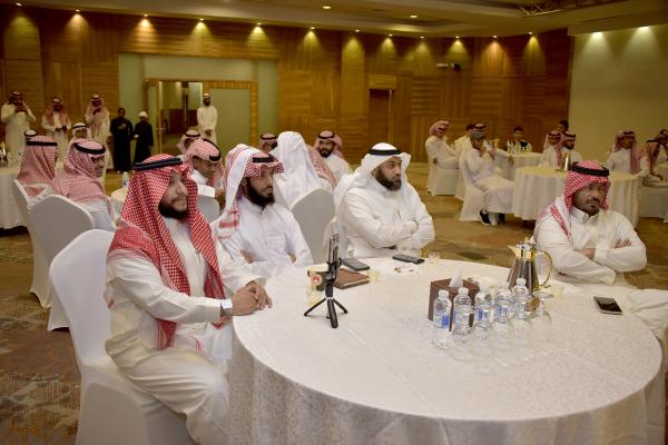 الحضور خلال حفل التكريم الذي أقامته جمعية نور