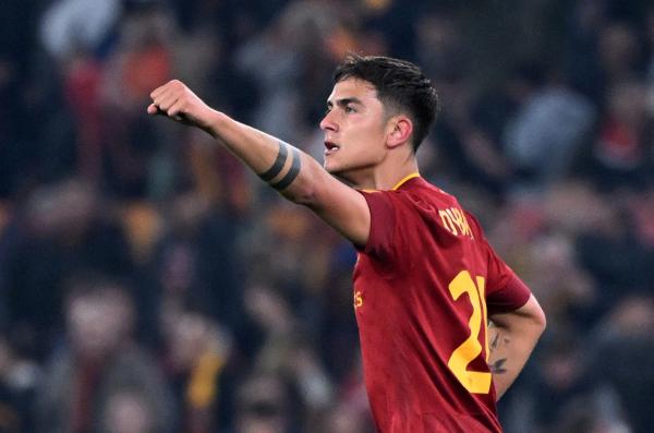 مورينيو يلمح لغياب ديبالا عن نهائي الدوري الأوروبي