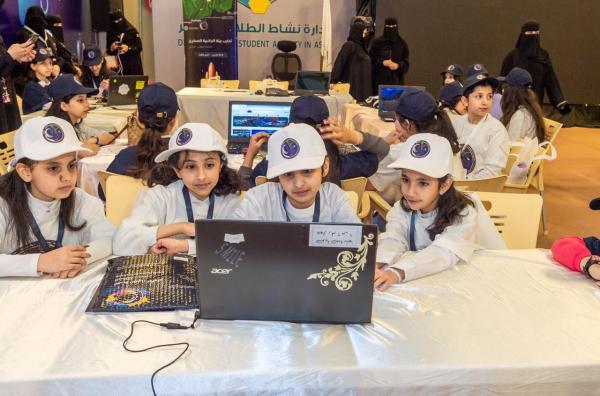 140 طالبا بتعليم عسير يشاركون في التجارب العلمية حول الفضاء