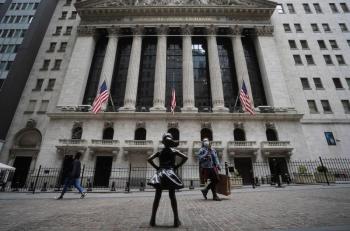 الدولار أكبر الخاسرين.. كيف تأثرت الأسواق العالمية بالتوصل لاتفاق سقف الدين؟