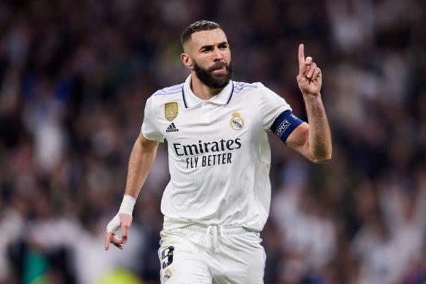 ريال مدريد يعلن رحيل كريم بنزيما رسميًا