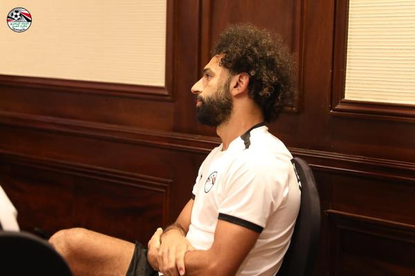 صلاح ينتظم في تدريبات المنتخب المصري
