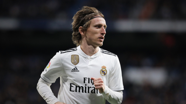 مودريتش يجدد لريال مدريد